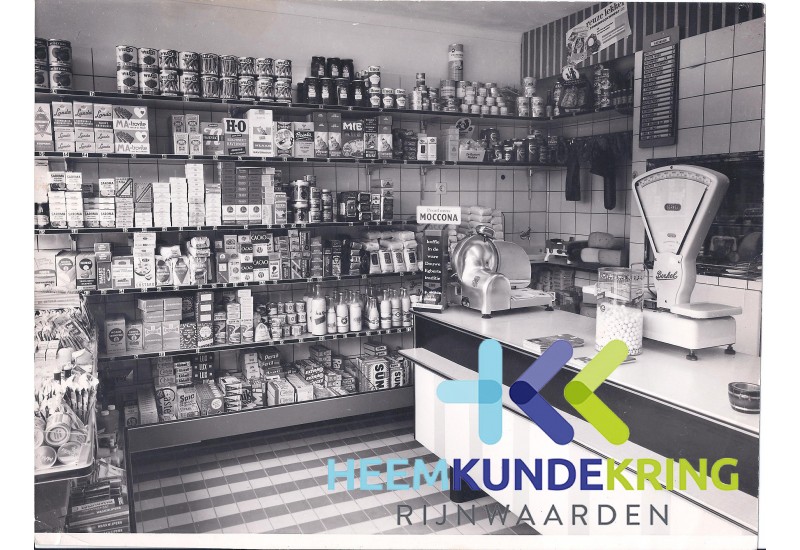 interieur winkel Gerritzen Spijk 09-06-1960